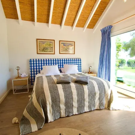 Villa La Finquita - Neuve Super Equipee, Super Confort, Piscine, Jardin, Wi-fi *